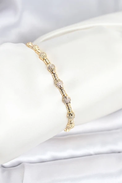 Pirinç Gold Renk VIP Seri Punta Model Zirkon Taşlı Kadın Bileklik ürün görseli 1