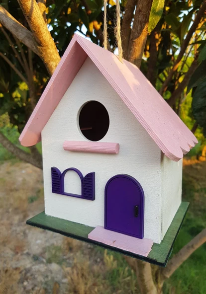 El Yapımı Ahşap Kuş Yuvası Dekoratif Kuş Evi Bahçe Balkon Dekorasyon Kayın Ağacı Vernikli Pembe beya ürün görseli 1