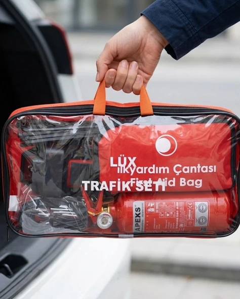 Araç Trafik Seti Muayene Uyumlu Yangın Söndürücü ve İlk Yardım Kiti ürün görseli 1