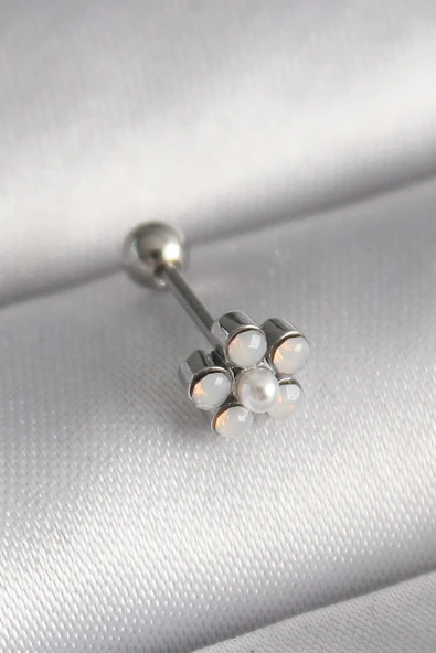 316L Çelik Gümüş Renk Zirkon Taşlı Çiçek Model Tragus Piercing ürün görseli 1