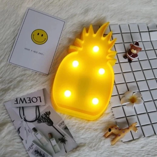 Led Işıklı Ananas Gece Lambası ürün görseli 1