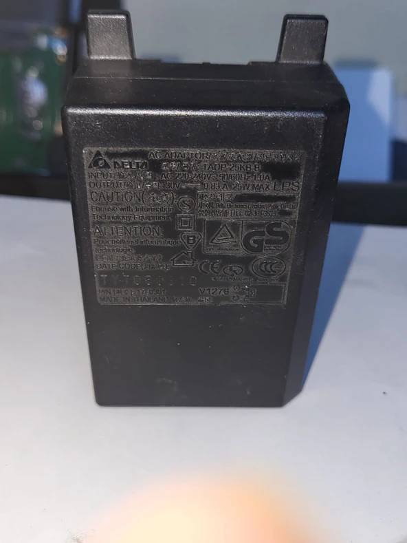 DELTA AC ADAPTOR  TADP-25KB B 30 VOLT 0 .83 AMPER 2 EL ADAPT.OR ürün görseli 1