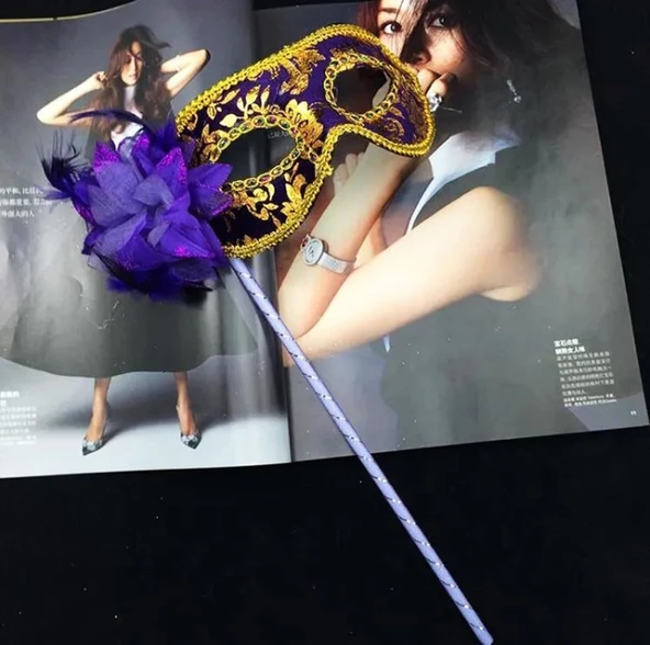 Lüks Taşlı Saplı Maskeli Balo Maskesi Mor Renk 35 cm ürün görseli 1