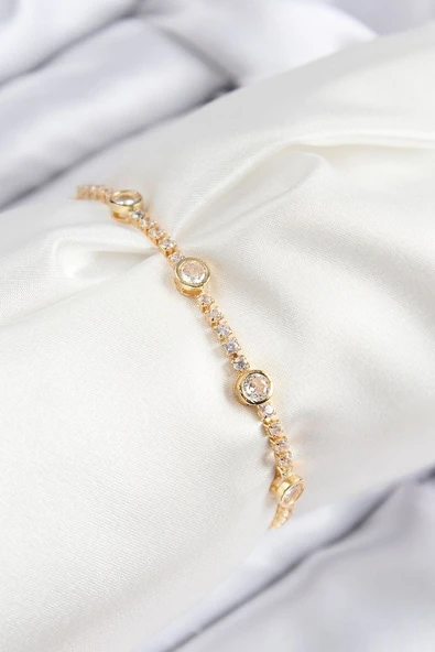 Pirinç Zirkon Taşlı Daire Model Gold Renk Asansörlü Kadın Bileklik - TJ-BB7745 ürün görseli 1