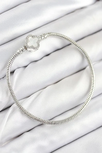 Pirinç Charm Zirkon Taşlı Yonca Model Gümüş Renk Kadın Bileklik - TJ-BB7799 ürün görseli 1