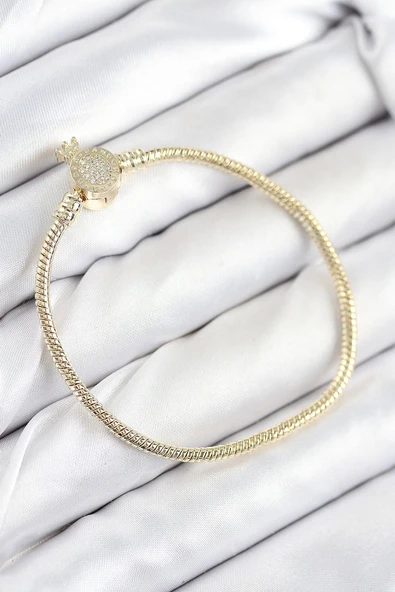 Pirinç Charm Zirkon Taşlı Taç Model Gold Renk Kadın Bileklik - TJ-BB7808 ürün görseli 1