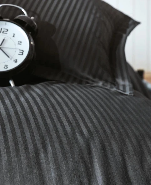 Çift Kişilik Saten Nev Takımı Elegante Stripe Siyah ürün görseli 1