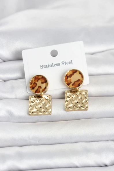 316L Çelik Gold Renk Leopar Desenli Plaka Model Kadın Küpe ürün görseli 1