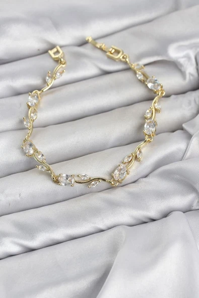 Pirinç Gold Renk Zirkon Taşlı Çiçek Model Kadın Bileklik ürün görseli 1