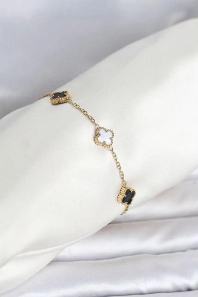 316L Çelik Gold Renk Siyah Beyaz Baby Yonca Model Kadın Bileklik TJ-BB8557 ürün görseli 1