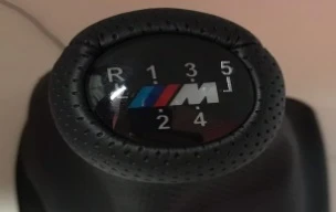 VITES TOPUZU BMW M POWER 5 VITES E30/34/36/39/46/60/62/90/92 BENEKLI DERI ürün görseli 1