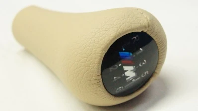 VITES TOPUZU BMW M POWER 6 VITES E30/34/36/39/46/60/62/90/92 BEJ DERI ürün görseli 1
