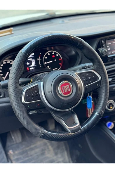 Fiat Egea 2020-2024 Uyumlu Araca Özel Dikmeli Direksiyon Kılıfı (Soft Nokta Mikrofiber 5D Carbon) ürün görseli 1