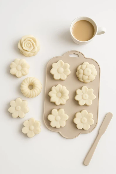 Silikon Kek ve Çikolata Kalıbı 6’lı Krem Renk Pasta Tatlı Muffin Kalıbı ürün görseli 1