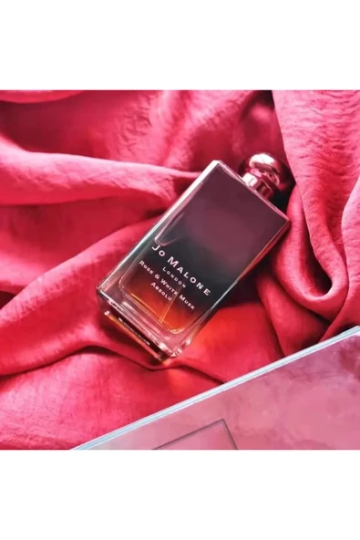Rose & White Musk Absolu - Resim 4