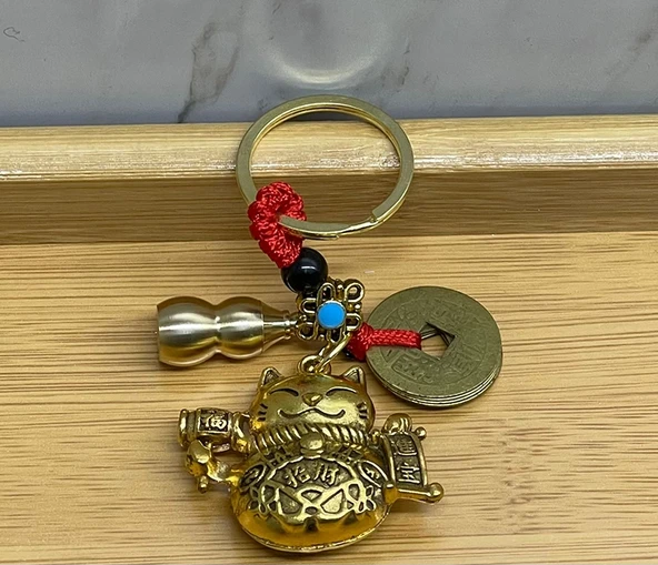 Metal Şans Ve Bereket Kedisi Anahtarlık Model 1 ürün görseli 1