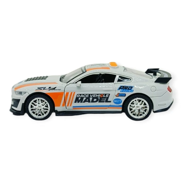 Spor Araba GT-500 Sürtmeli Işıklı Sesli Beyaz Plastik 18cm - 1 ADET ürün görseli 1