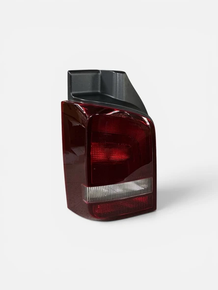 DEPO VOLKSWAGEN CARAVELLE KOYU TİP SOL STOP LAMBASI T5.5 2010-2015 ürün görseli 1