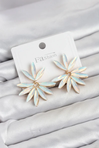Beyaz Renk Kristal Taşlı Lotus Model Kadın Küpe ürün görseli 1