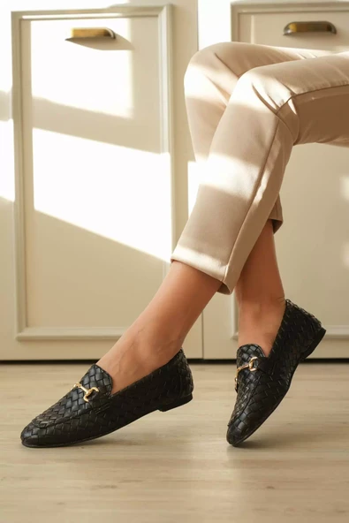 Kadın Siyah Örgü Desenli Toka Detaylı Loafer Ayakkabı - Hanly ürün görseli 1