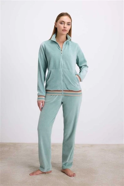 Kadife Dokulu Uzun Kollu Sweatshirt ve Pantolon Takımı ürün görseli 1