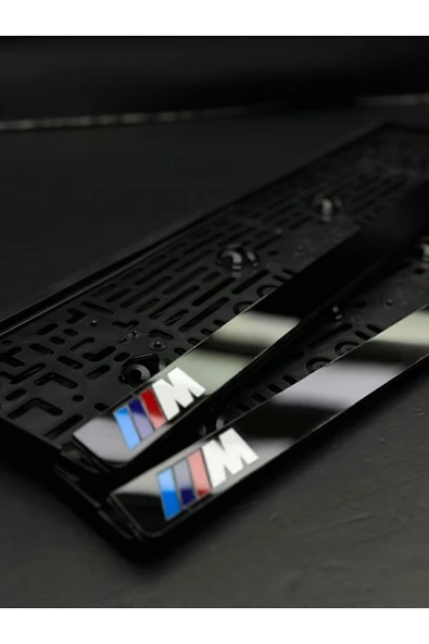 BMW M LÜX LAZER KESİM TAKMATİK PLEKSİ PLAKALIK ürün görseli 1