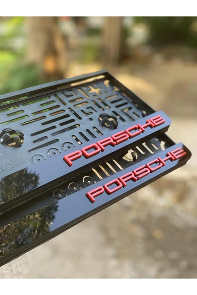 3D Kabartılı Kırmızı Yazılı PORSCHE Plakalık Pleksi ürün görseli 1