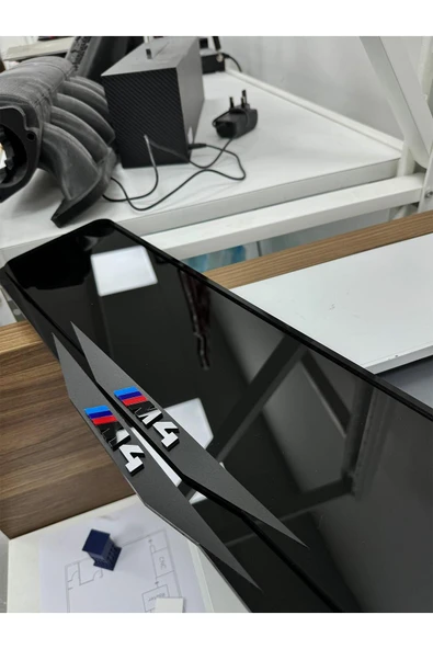 BMW M4 Full Pleksi Plakalık - Resim 2