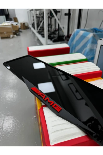 Kırmızı AMG Yazılı Full Pleksi Plakalık ürün görseli 1
