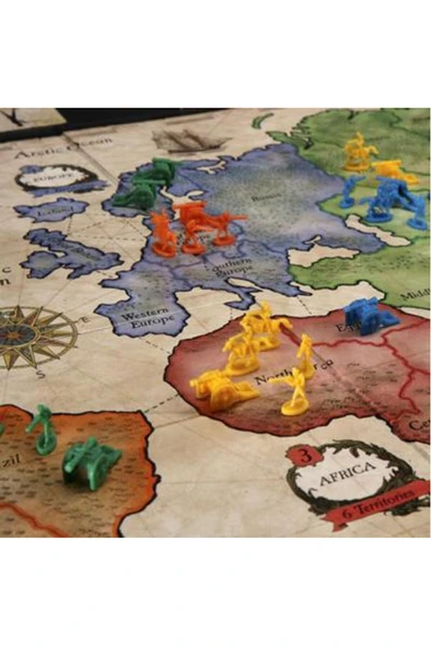 Hasbro Games Risk B7404 - Resim 3