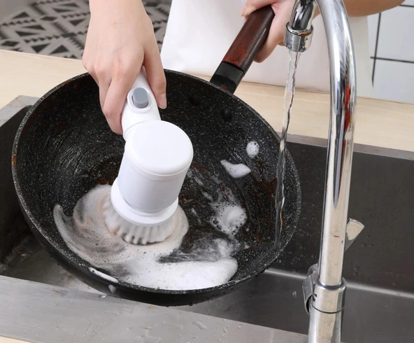 Magic Brush 5 in 1 Kablosuz Şarjlı Temizlik Fırçası | Çok Amaçlı Döner Başlıklı Elektrikli Banyo, Mutfak ve Fayans Temiz ürün görseli 1