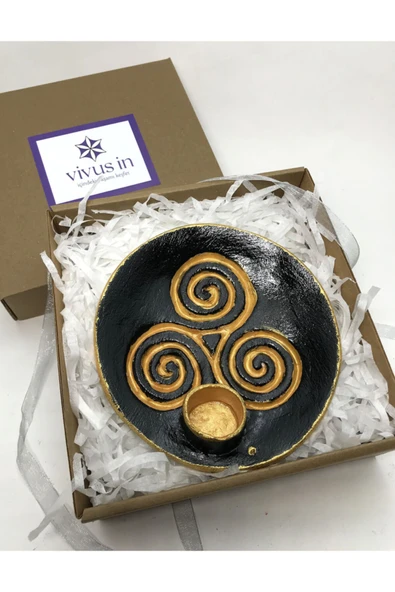 Üçlü Sarmal Kelt Palo Santo Tütsü Hediyeli Seramik Tütsülük El Yapımı - Hediyelik kutusunda ürün görseli 1