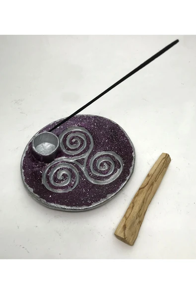 Üçlü Sarmal Kelt Palo Santo Tütsü Hediyeli Seramik Tütsülük El Yapımı - Hediyelik kutusunda ürün görseli 1