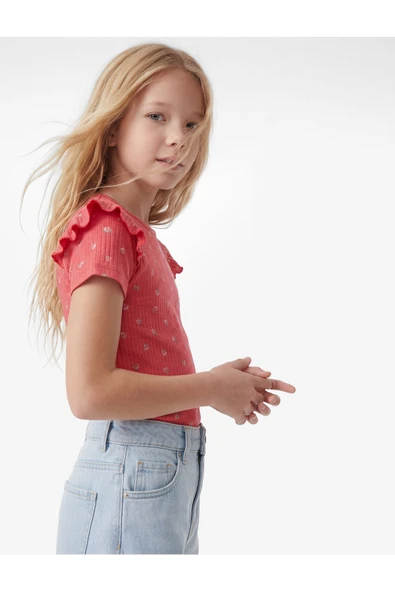 Koton Kız Çocuk Slim Fit Kısa Kollu Bisiklet Yaka Kiraz Baskılı Fırfır Detaylı Tişört ürün görseli 1