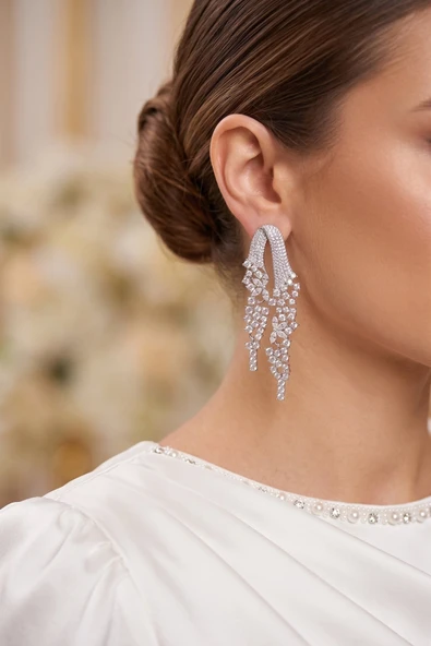 Gümüş Renk Zirkon Taşlı Çelenk Model Kadın Abiye Küpe ürün görseli 1