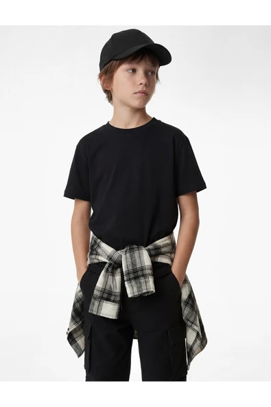 Koton Erkek Çocuk Pamuklu Kısa Kollu Bisiklet Yaka Oversize Basic Tişört ürün görseli 1