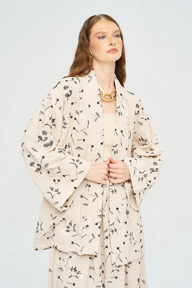 Kadın Çiçek Ve Yaprak Nakışlı Pullu Kimono ürün görseli 1