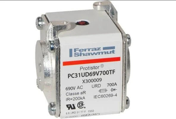 Ferraz Shawmut Yarı İletken Sigorta 700A PC31UD69V700TF ürün görseli 1