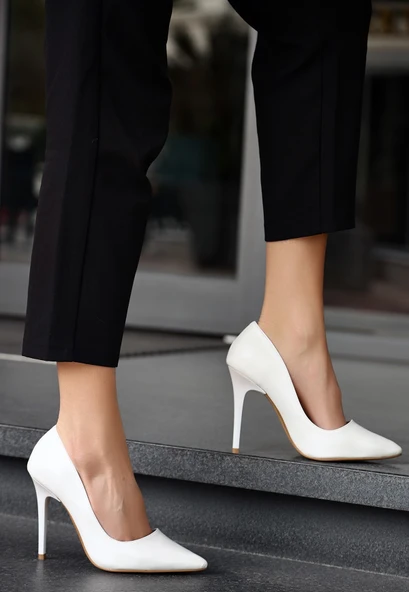Hillar Beyaz Cilt Stiletto Ayakkabı - Resim 2