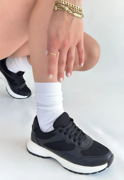 Slar Siyah Cilt Bağcıklı Spor Ayakkabı ürün görseli 1