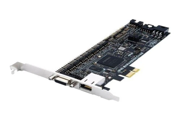 IPMI mimarileri için zeka sağlamak üzere özel Ethernet denetleyicisi, VGA bağlantı noktası, PCIe 3.0 x1 arayüzü ve ASPEED AST2600A3 yonga setine sahip ASUS IPMI genişletme kartı ürün görseli 1