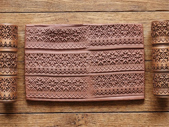 Model 111-Yılbaşı Kazağı Deseni Deboss & Emboss İkili Set - Polimer Kil Seramik Çamuru Doku Oklavası ürün görseli 1