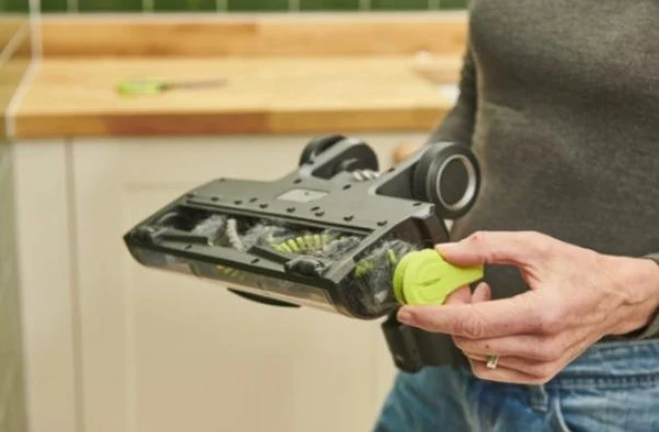 Ryobi RSV18X Şarjlı Dikey Süpürge - Resim 7