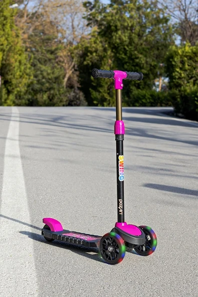 Yeni 3 Tekerlekli Çocuk Scooter Led Işıklı ürün görseli 1