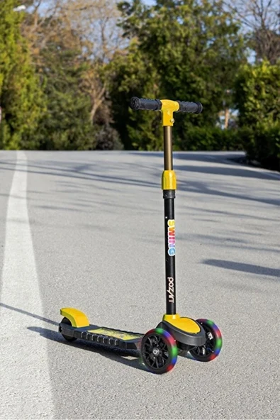 IŞIKLI SCOOTER ürün görseli 1