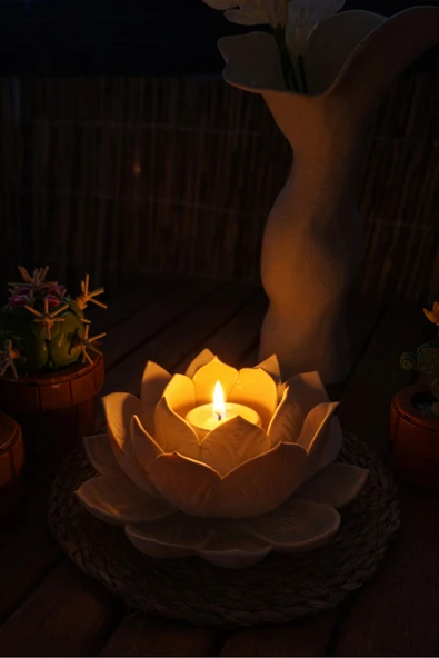 LayerOne Dekoratif Lotus Çiçeği Mumluk - Resim 2
