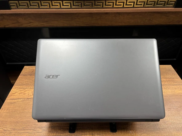 Acer Aspire E1-572G i7 4500U 8GB 120GB SSD + 250GB HDD 15.6" Notebook (İKİNCİ EL) ürün görseli 1
