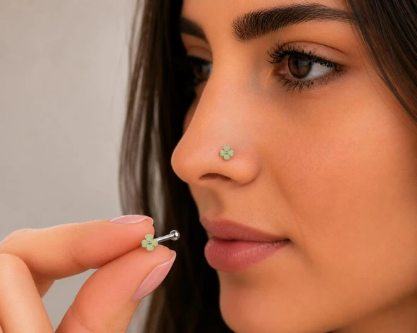 925 Ayar Gümüş Burun Hızması Açık Yeşil  Çiçek Desenli Minimal Nose Stud Kadın Erkek Unisex 8 mm ürün görseli 1