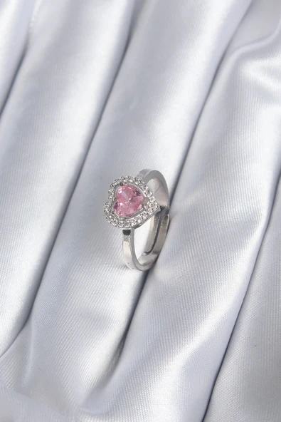 Pirinç Gümüş Renk Pembe Zirkon Taşlı Charm Model Kadın Yüzük ürün görseli 1