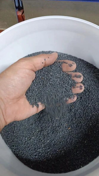 Aqua Boutique 1 Kg Akvaryum Bitki Kumu Siyah 3,5MM ürün görseli 1